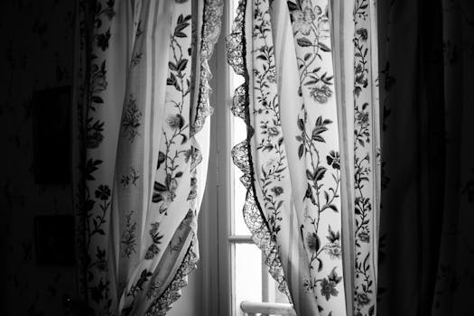 Beyond the Monochrome Myth: Crafting an Empowered Black Room Design for Girls